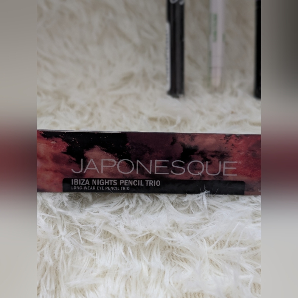 🆕 Assorted Brands Eye Makeup & Beauty Bundle - Picture 14 of 14